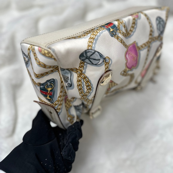 RARE GUCCI One of a kind Handbag-CHARMY collection  perfect in every way. - Picture 4 of 16